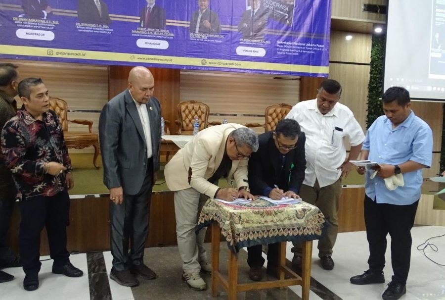 TANDATANGANI MOU, PERADI DAN UNIVERSITAS MPU TANTULAR